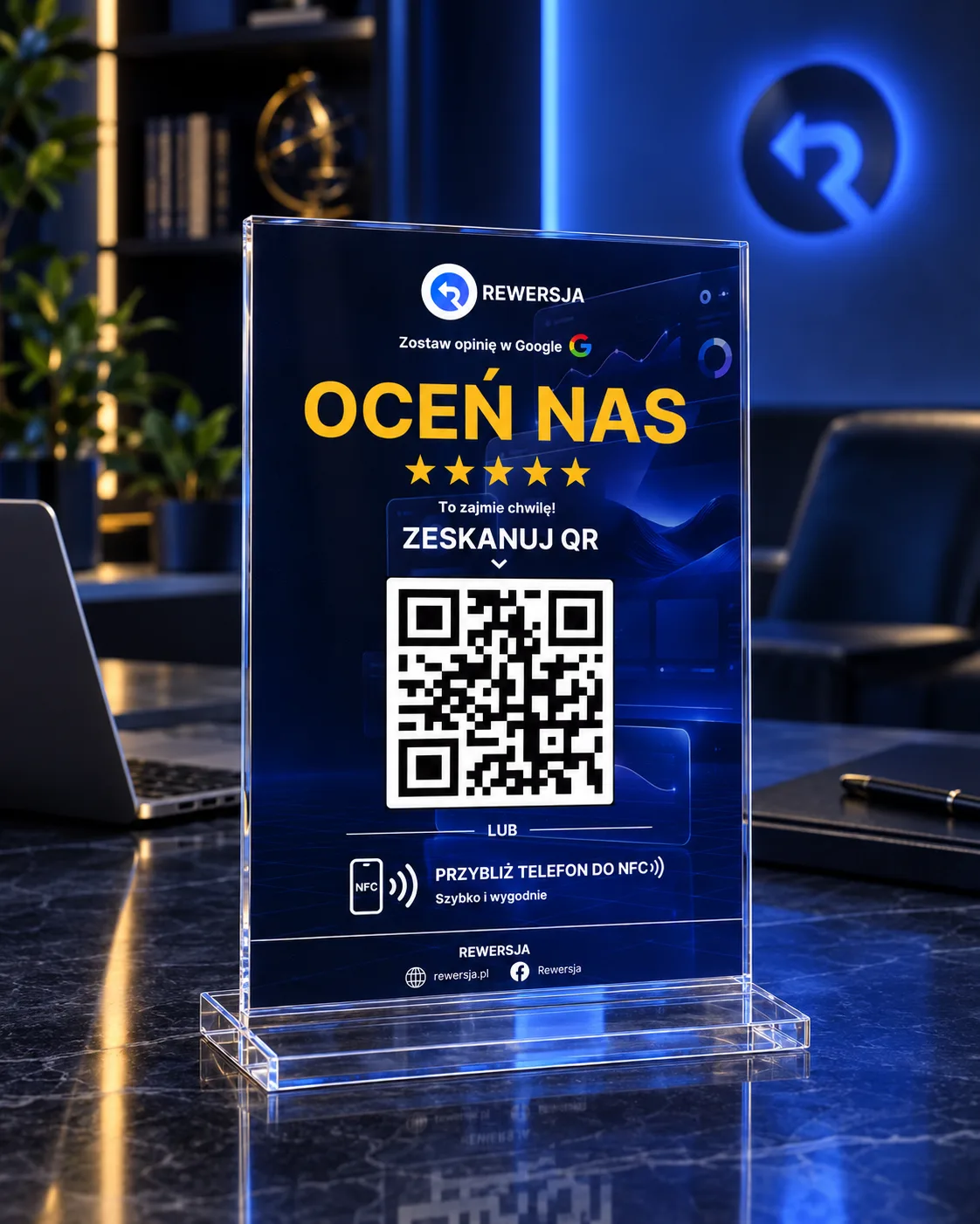 Tabliczka z kodem QR i NFC do opinii Google
